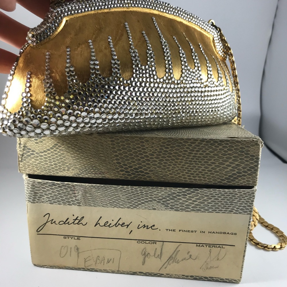 Judith Lieber - Picture 5 of 7
